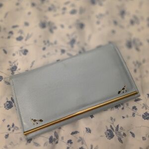Vintage Women's Pocketbook New Yorker Baby Blue Gold Hardware Kiss Lock